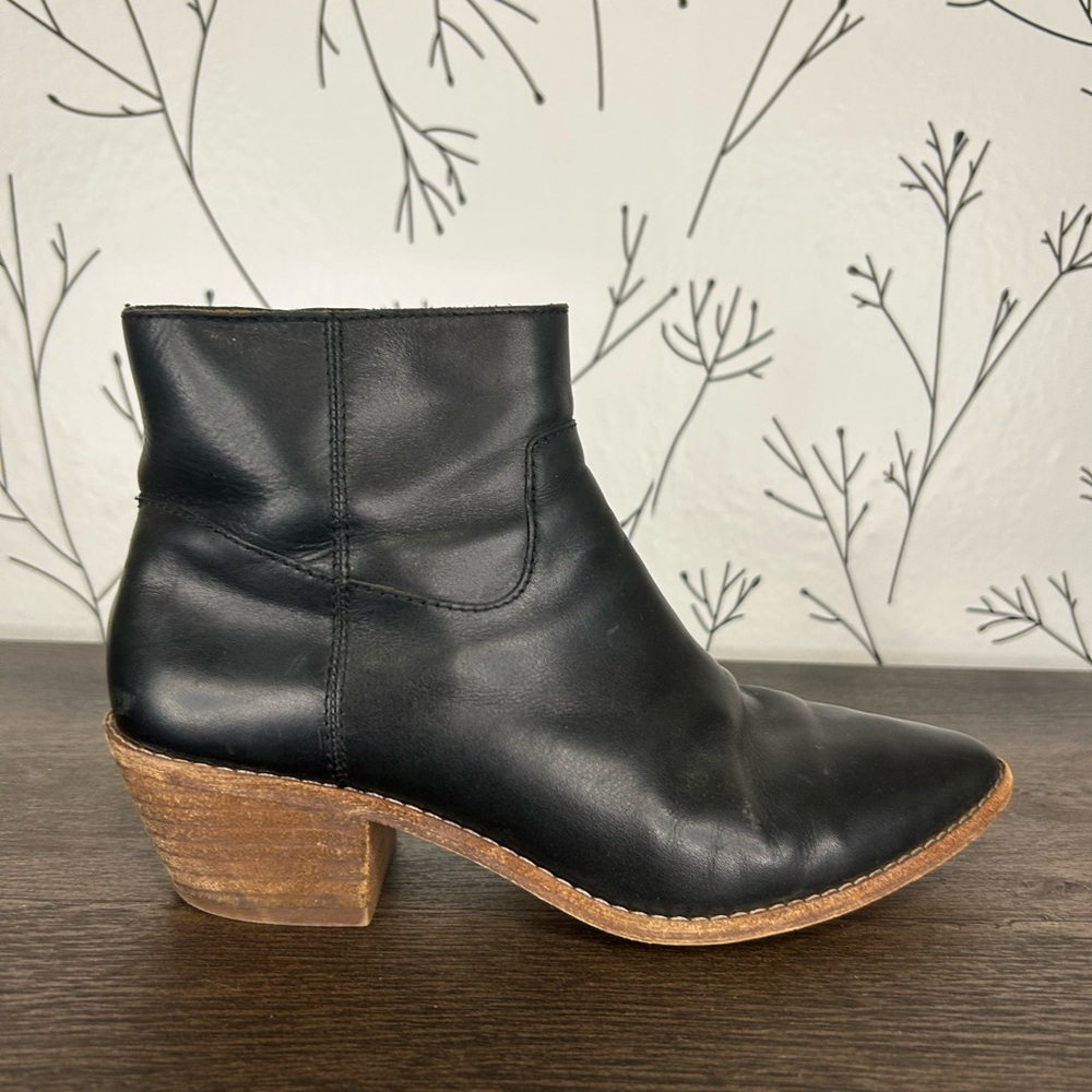 Madewell Black Leather Ankle Boots with Wood-Tone Heel